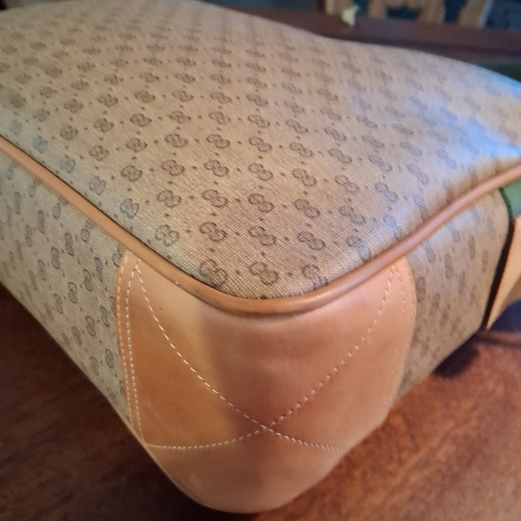 Gucci GG Logo Micro PVC Sherry Line Crossbody Bag - Picture 10 of 16